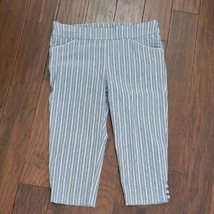 Chico's Blue & White Striped Pullon Capri Pants size 3 (XL)